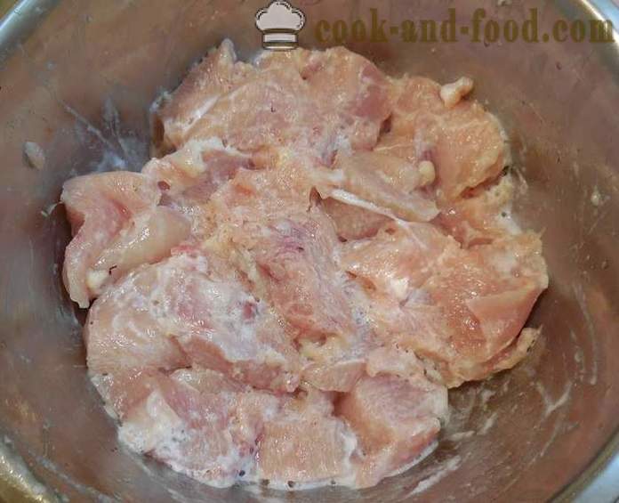 Hur man lagar kyckling i en kastrull med stärkelse - saftiga och välsmakande - receptet med ett foto