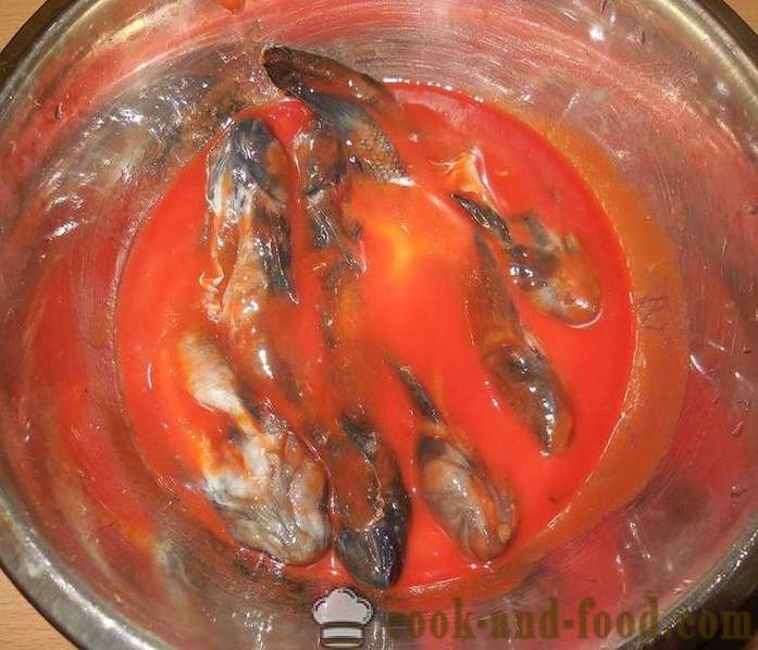 Läckra stekt smörbultar i tomatsås, krispiga - recept med bilder hur man gör Black Bull