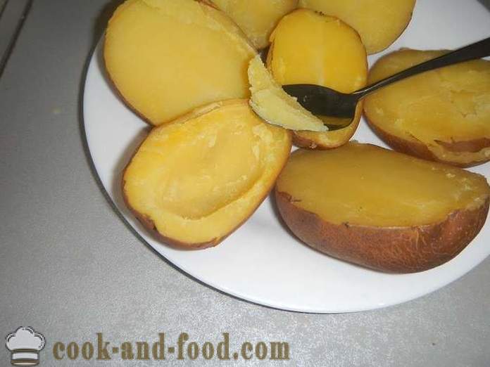 Bakad potatis med malet kött och ost - som bakad potatis i ugnen, recept steg för steg med bilder.