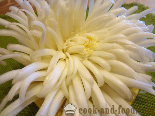 Carving för nybörjare grönsaker: Chrysanthemum blomma kinakål, foton