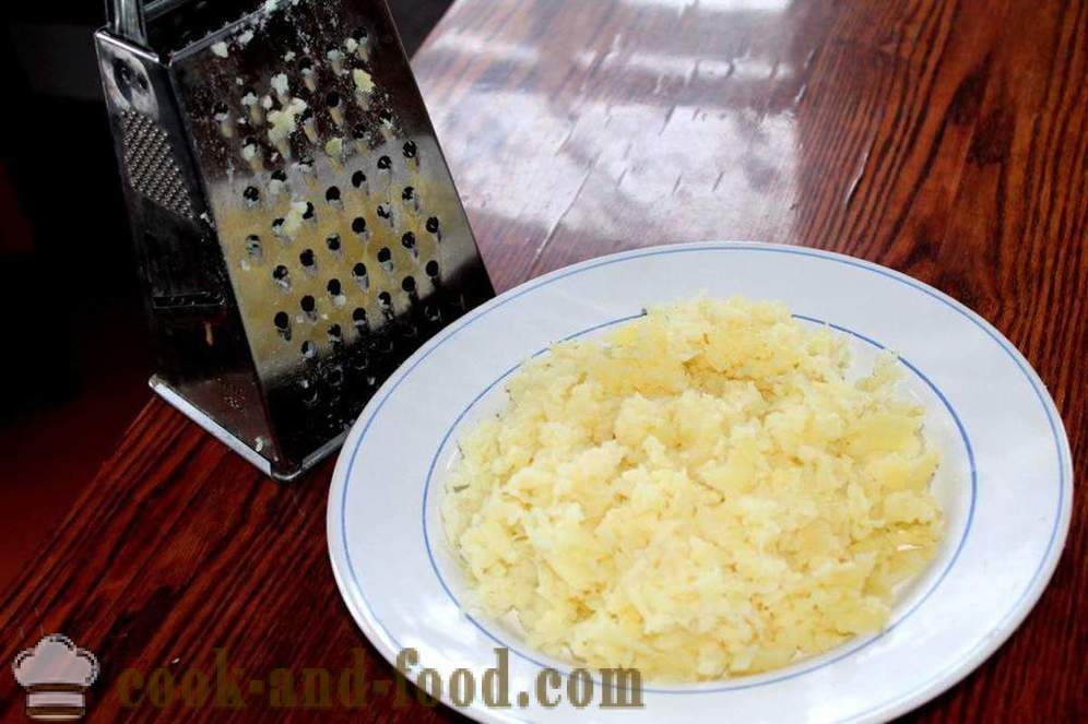 Mimosa Sallad med saury och potatis - hur man gör en mimosa sallad med potatis och saury, en steg för steg recept foton