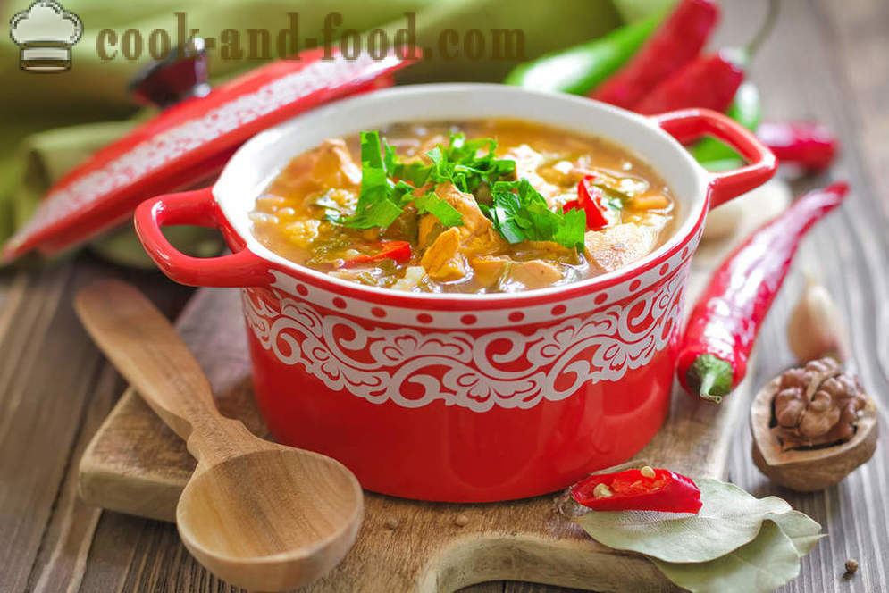 Recept för soppa Kharcho hemma