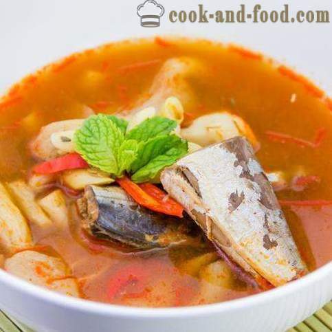 Soppa av konserverad fisk: tre ursprungliga receptet